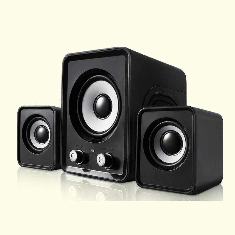 Oradores prendidos USB do computador 2,1 satélites estereofônicos dos oradores dois com o Subwoofer para o PC disponível em cores múltiplas