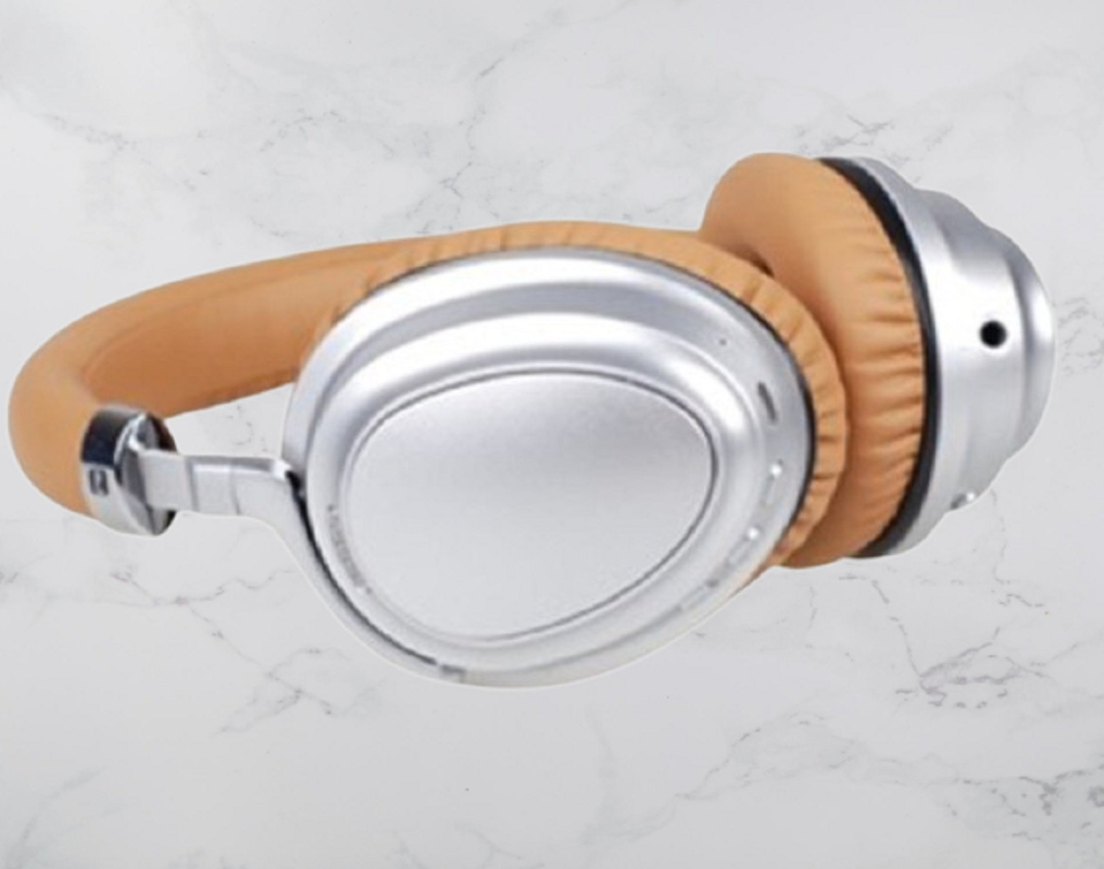 Bluetooth 5.0 fones de ouvido até 15 horas de uso 120 horas em estado de espera 2-4 horas de carregamento 10m alcance Som de alta qualidade para os amantes da música