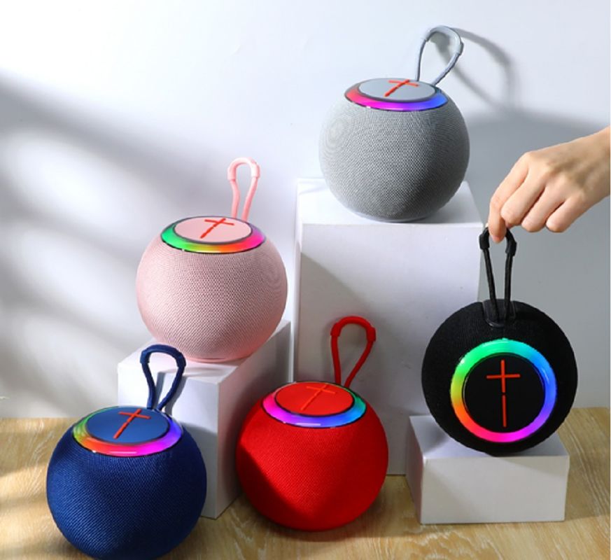 Caixa de Som Bluetooth 5.3 Portátil ETEK Com Luz RGB 1500mAh, Alça para Pendurar, AUX, TF, FM e Reprodução USB